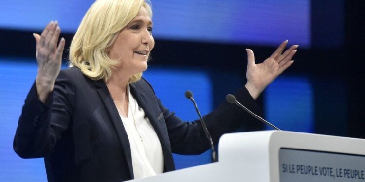 Le Pen Sebut AS Harus Bayar Ganti Rugi ke Prancis Jika Uni Eropa Embargo Gas Rusia