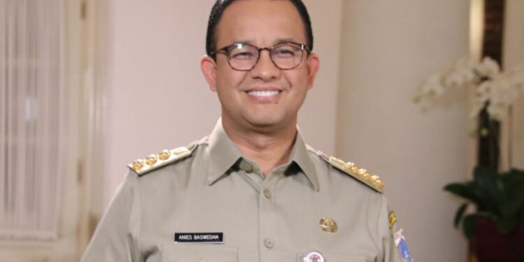 Gubernur DKI Jakarta, Anies Baswedan di Kantor Gubernur sumbringah