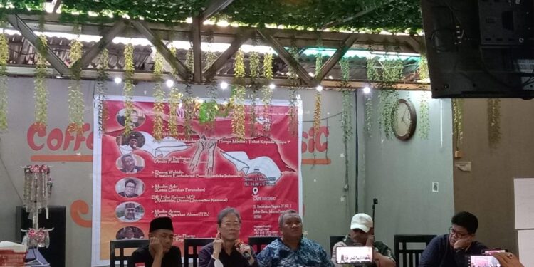 Diskusi "ForJIS Mengawal Perubahan Anak Negeri" D Tema: "Kinerja Kabinet Jeblok, Janji Jokowi Melakukan Reshuffle Hanya Modus: Takut Kepada Siapa?" di Jakarta, Senin (13/3/2023).  (IST)
