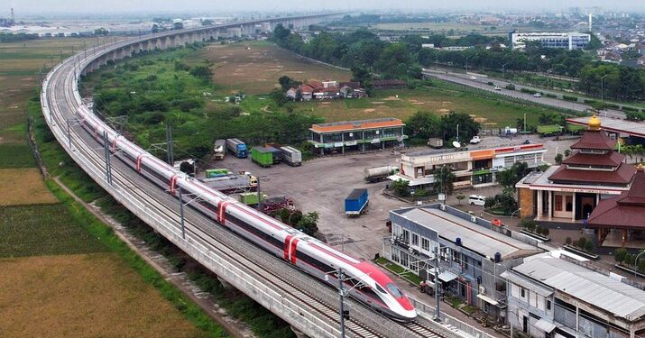 Kereta cepat Jakarta-Bandung (IST)