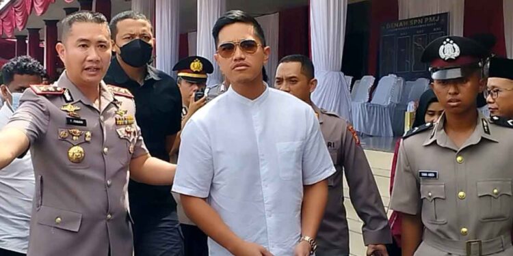 Putra bungsu Presiden Joko Widodo (Jokowi), Kaesang Pangarep mendatangi Sekolah Polisi Negara (SPN) Polda Metro Jaya, Lido, Bogor, Jawa Barat, Rabu (21/12). (IST)