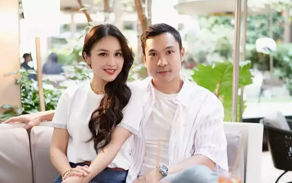 Moeis harvey dewi sandra pernikahan pribadi detik manis prosesi